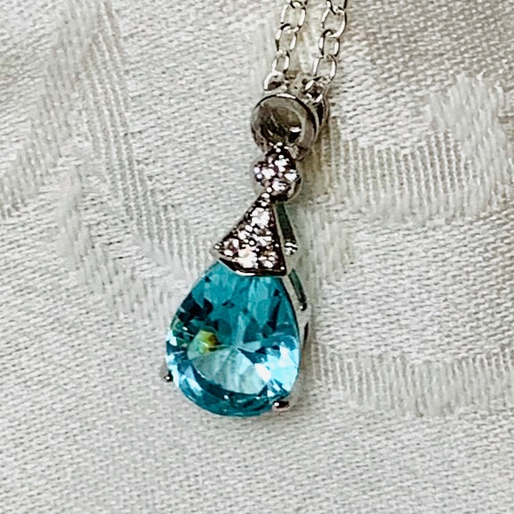 Boutique | Aquamarine Pendant Sterling Chain - Picture 5 of 7